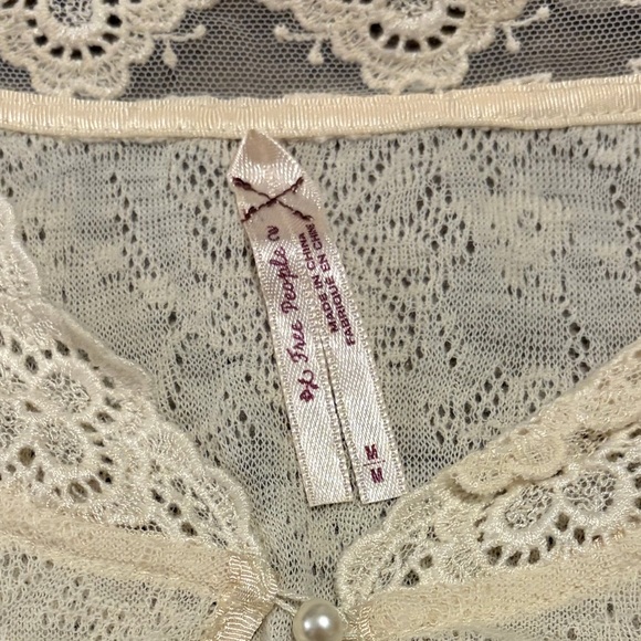 Lace Short Sleeve Top - Picture 2 of 3